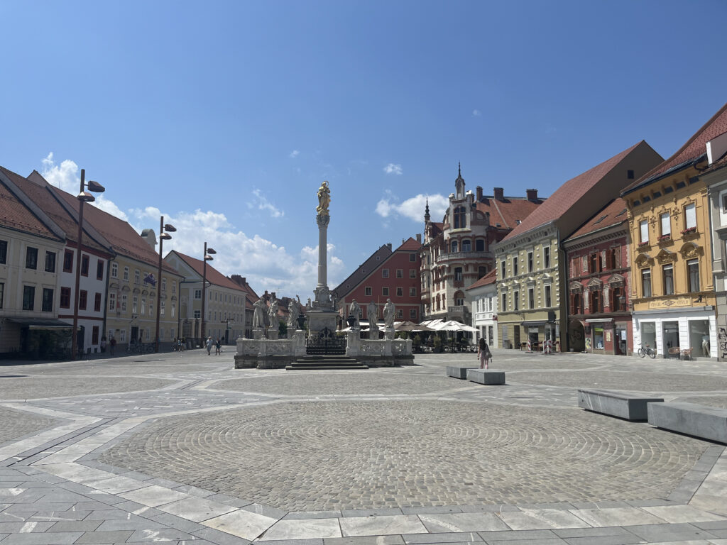 Place centrale de la ville de Maribor