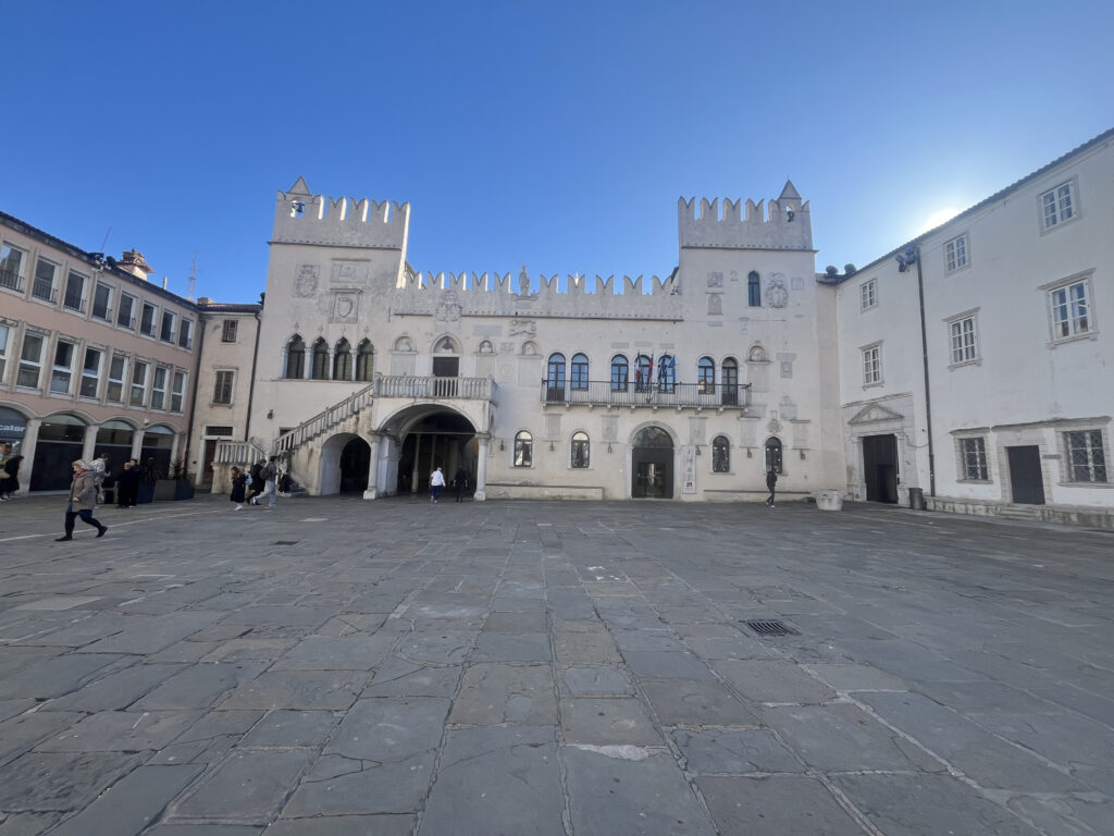 Place Tito, Koper