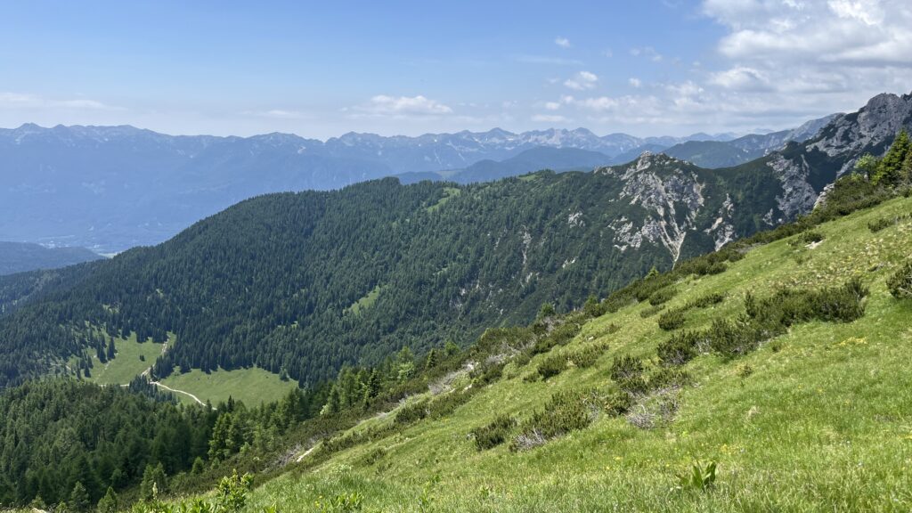 Visevnik, vue sur le Triglav, Slovénie