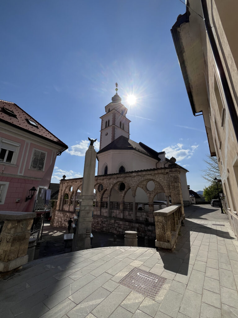 Une des églises de la ville de Kranj