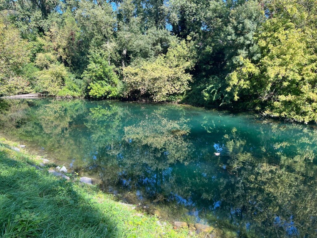 Etape de la Via Rhôna entre Ampuis et Saint-Rambert-d'Albon