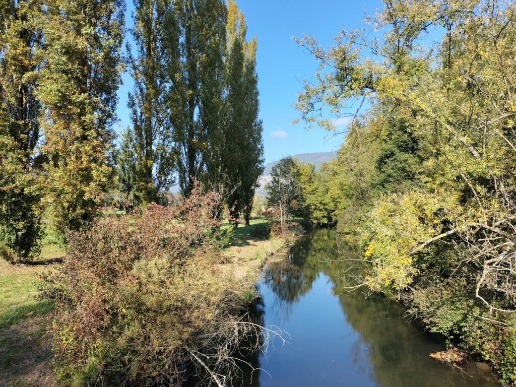 Etape de la Via Rhôna entre Groslée et Belley