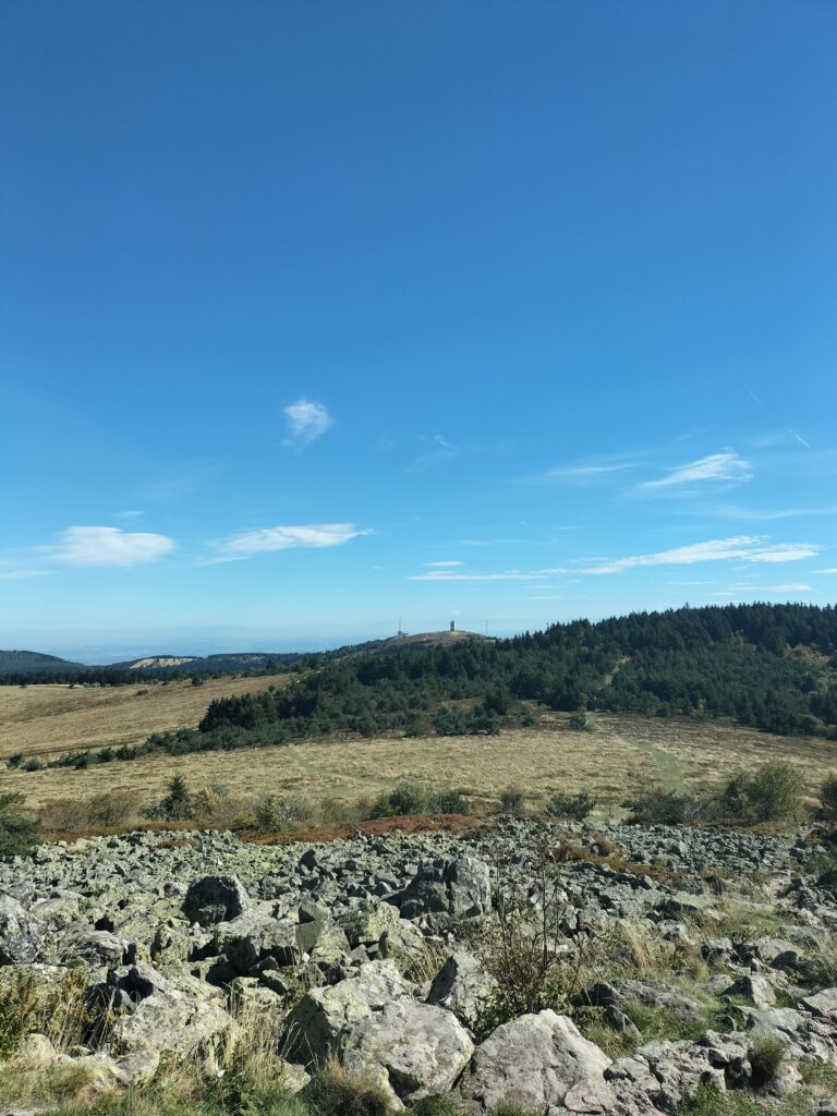 Vue sur le massif du Pilat et la vallée du Rhône