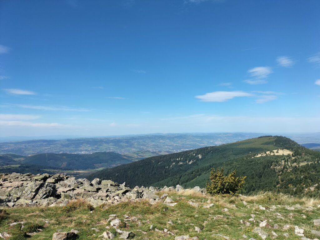 Vue sur le massif du Pilat et la vallée du Rhône