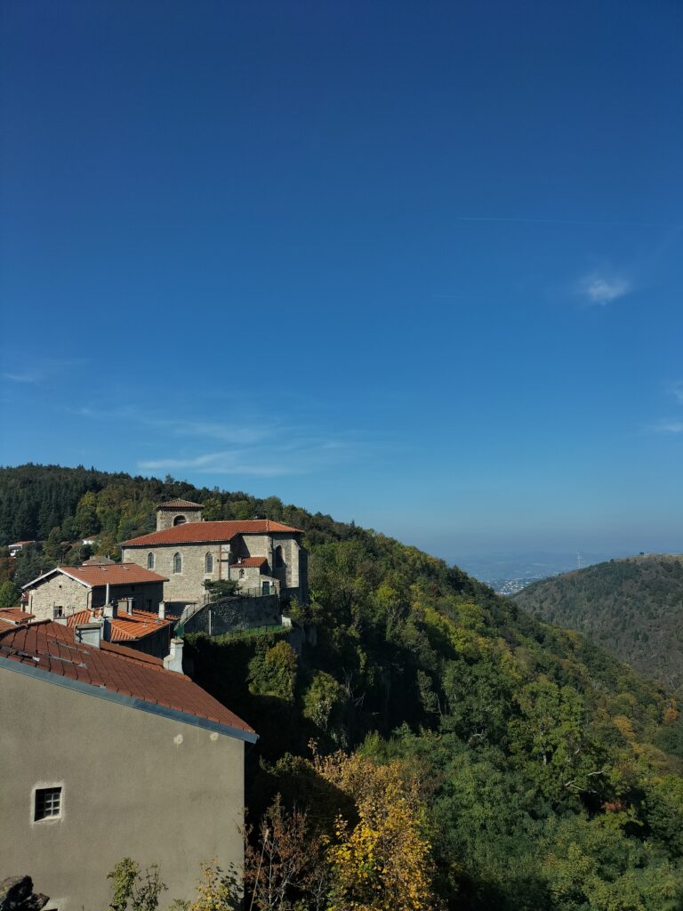 Vue sur le village de Rochetaillée