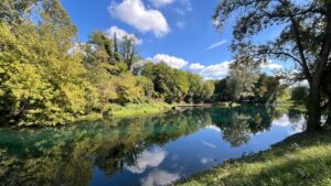 Etape de la Via Rhôna entre Ampuis et Saint-Rambert-d'Albon