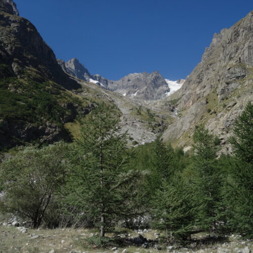 Refuge de l'Alpe de Villar d'Arène et sources de la Romanche