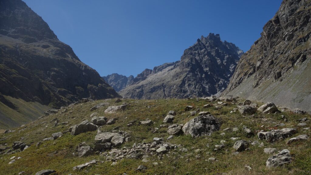 Refuge de l'Alpe de Villar d'Arène et sources de la Romanche