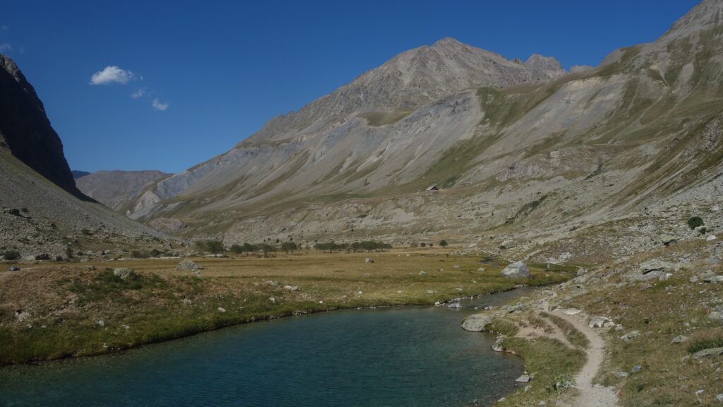 Refuge de l'Alpe de Villar d'Arène et sources de la Romanche